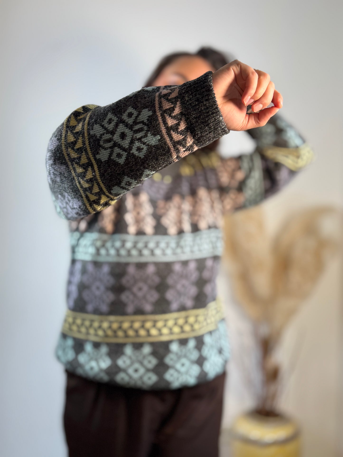 Schöner Wollpullover