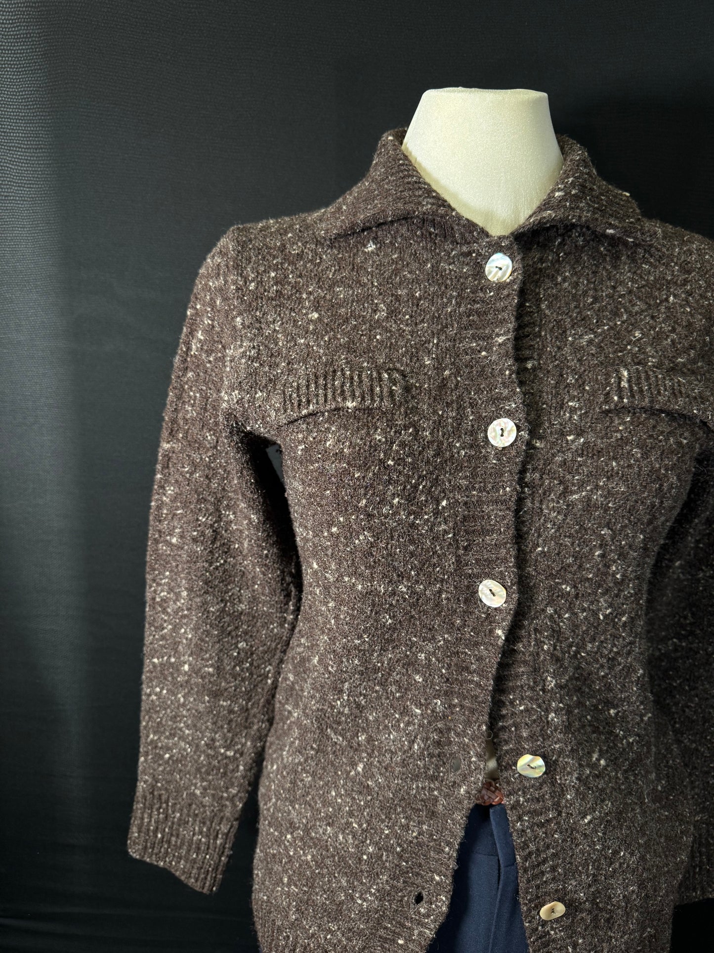 Braune Strick Langarmweste