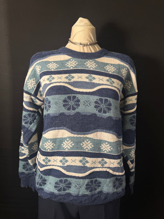 Blauer Strickpullover