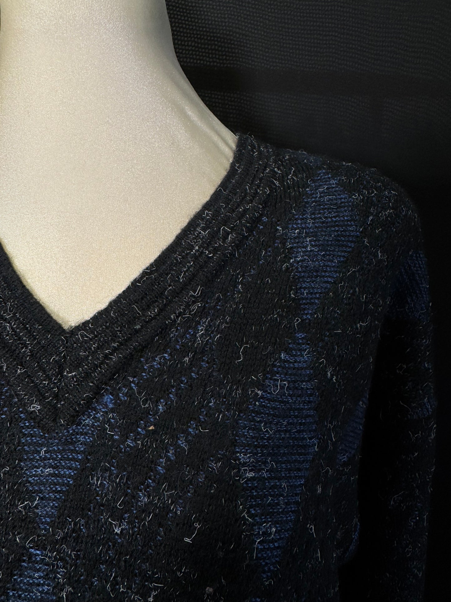 Vintage Strickpullover mit V-Ausschnitt und Rautenmuster